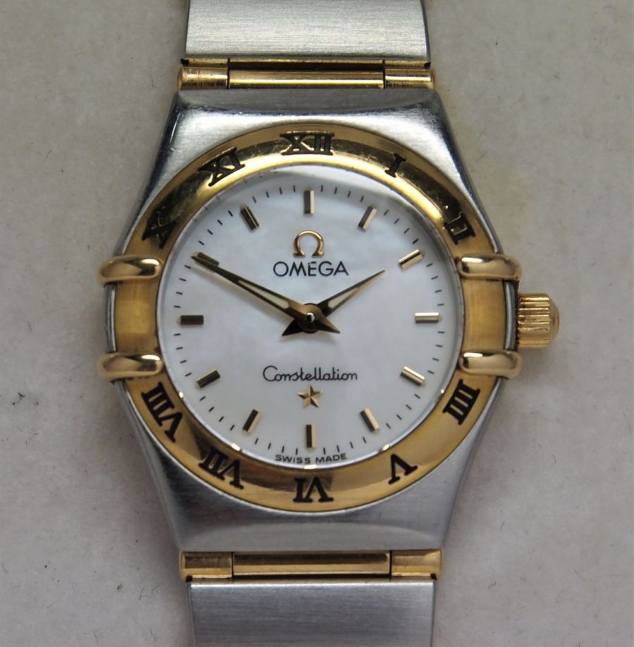 Omega hotsell constellation 6552